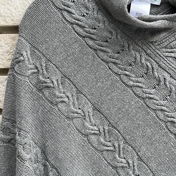 Aventura Grey Cable Knit Samara Silk-Blend Poncho One Size - Picture 3 of 10